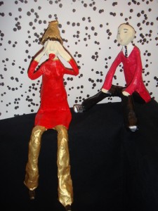 Δηλαδή αυτοί που φορούν τα καλά τους και κάθονται.. ;-)